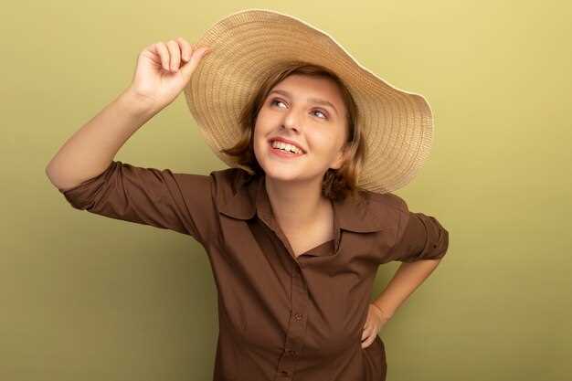 La symbolique du chapeau de femme à large bord en rêve