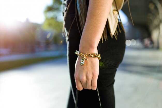 Le bracelet en or comme symbole de confiance en soi