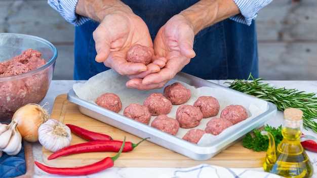 Des boulettes de viande dans un rêve positif : quelle signification ?