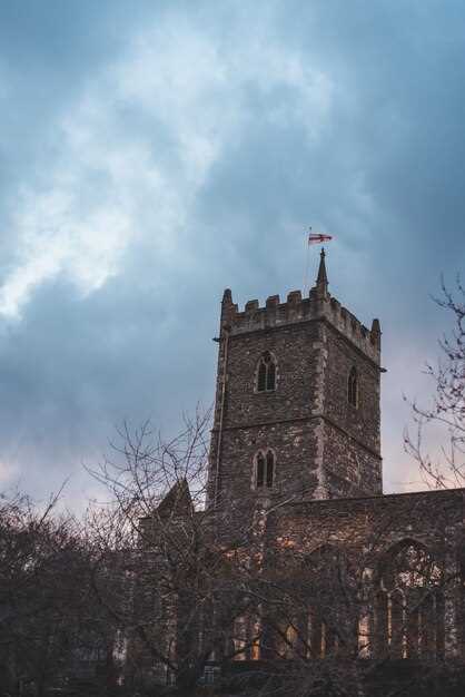 Analyse des émotions ressenties lors du rêve d'une vieille église abandonnée