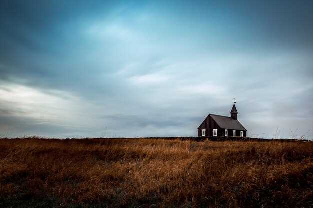 Vieille église en ruine : un symbole mystérieux